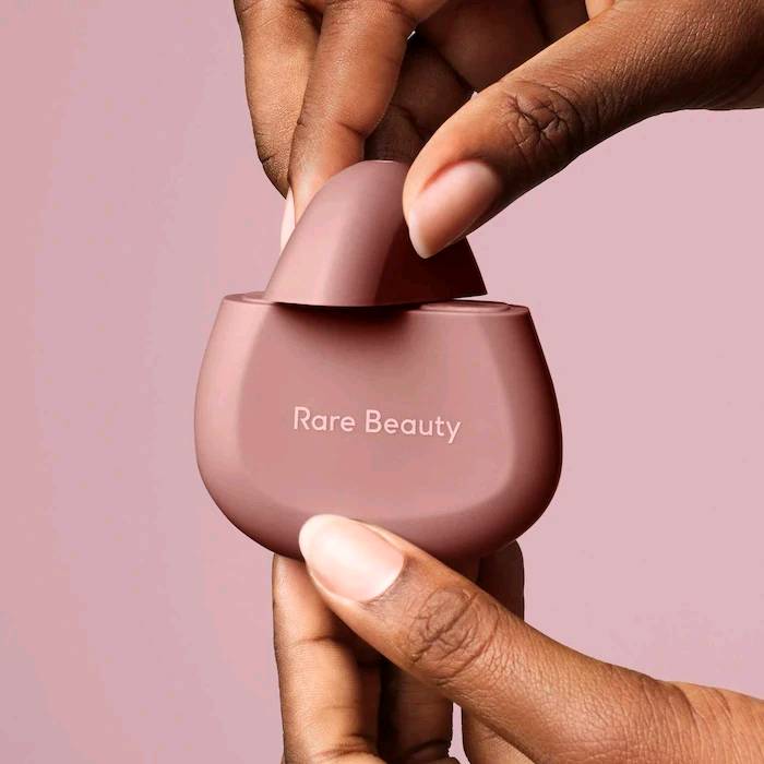 Rare Beauty by Selena Gomez Find Comfort Crema de Manos Hidratante