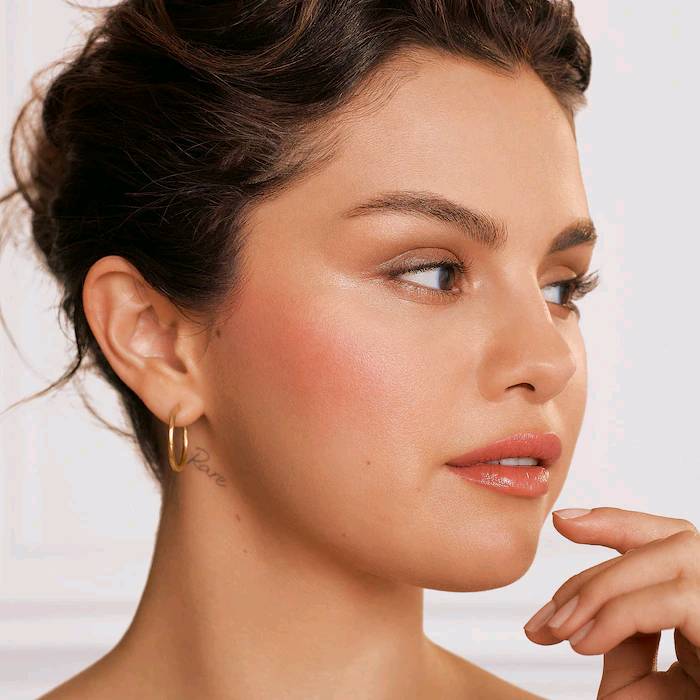 Rare Beauty by Selena GomezPositive Light Liquid Luminizer Highlight