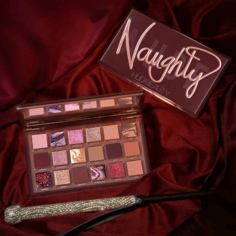 Naughty Nude Eyeshadow Palette Huda Beauty 