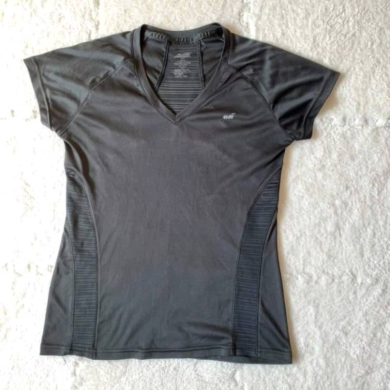 Polera Deportiva Negra