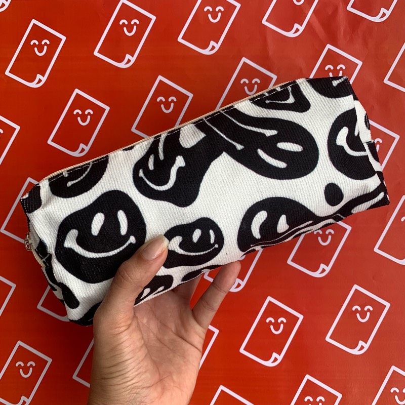 Cartuchera rayas blanco/negro – NEO Concept Store