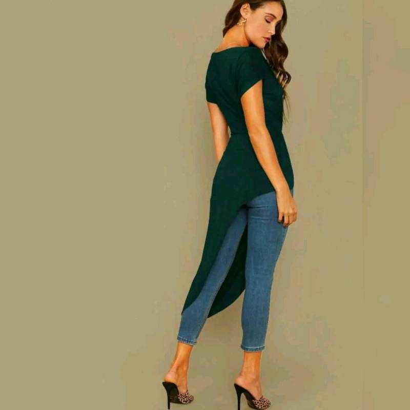 Blusa Hombros Descubiertos Corte Asimétrico  