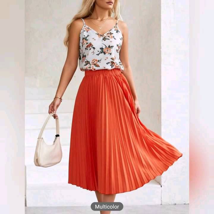 Conjunto de Falda Plisada & Blusa de Tirantes 