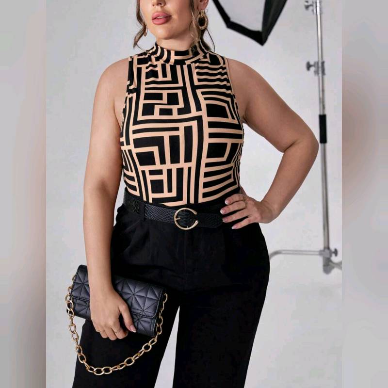 Blusa estilo Top Tank Alto Cuello alto con Estampado 