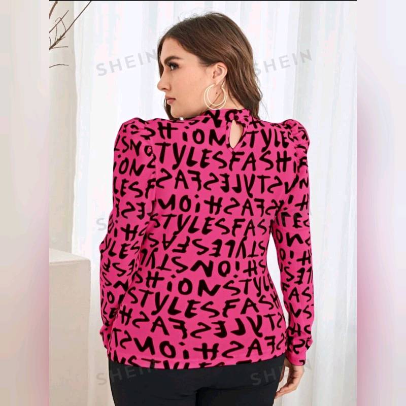 Blusa Cuello Alzado de Manga Gigot 