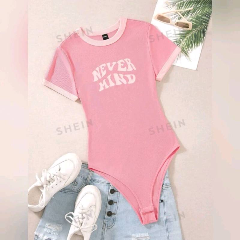 Hermoso  Body Ajustado de Canalé & Estampado de Letra