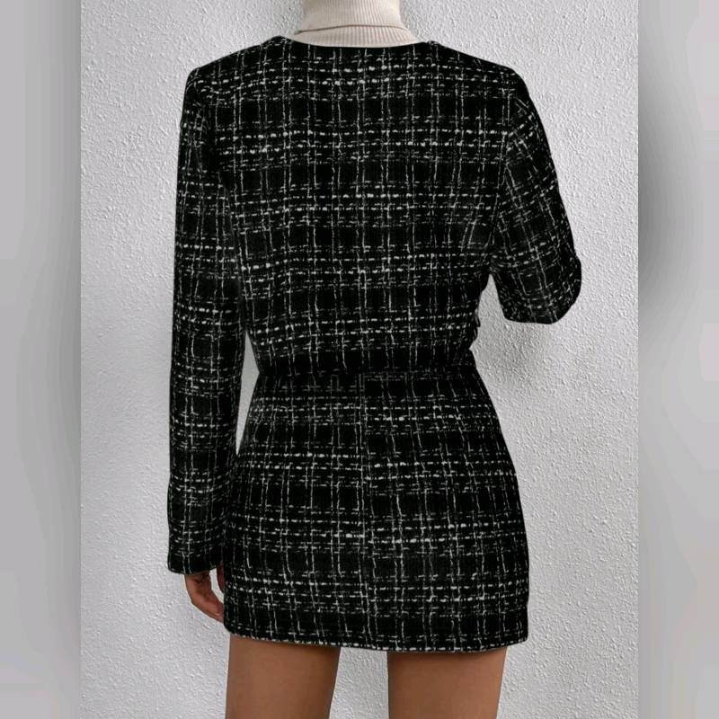 Conjunto Tweed de Cazadora Corta con Patrón de Cuadros y falda con Botones Delanteros 