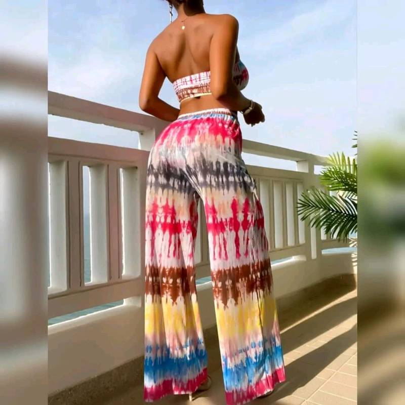   Traje de Baño de 3 Piezas Diseño Tie Die ( incluye Bikini)