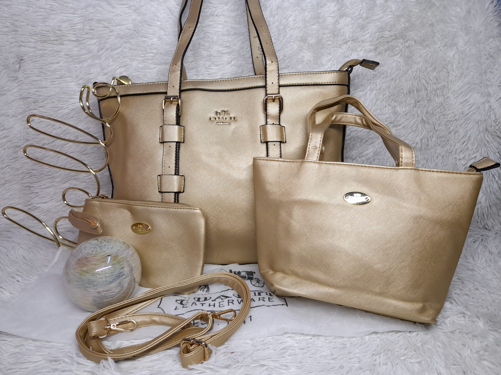 Combo 3 pzas coach oro