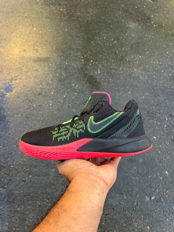 👁️Kyrie x Size 7.5 👁️