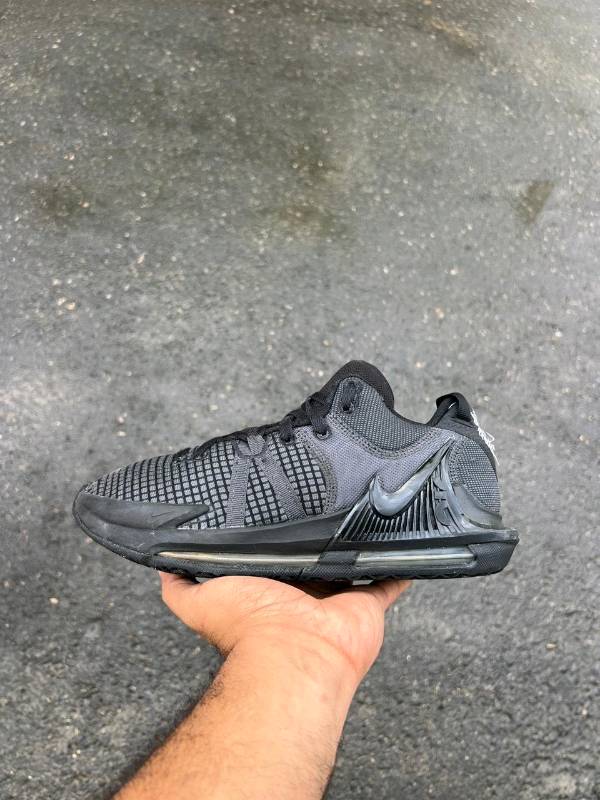 👑LeBron x Size 8 👑