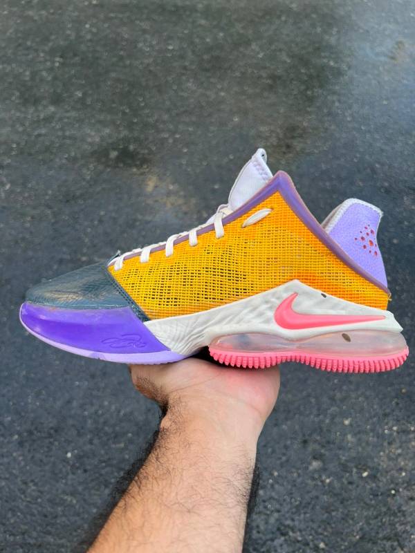 👑LeBron x Size 10.5 👑