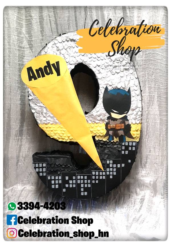 Piñata número Batman en Tegucigalpa