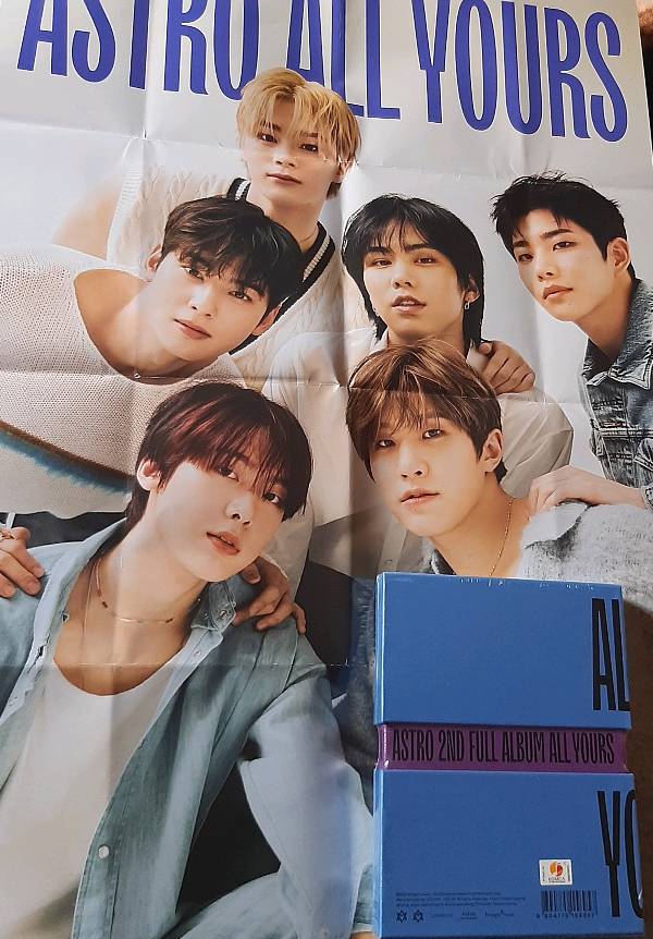 �Álbum All Yours, versión Me de Astro