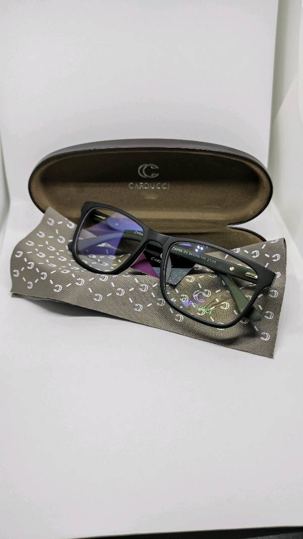 CARDUCCI (caballero)