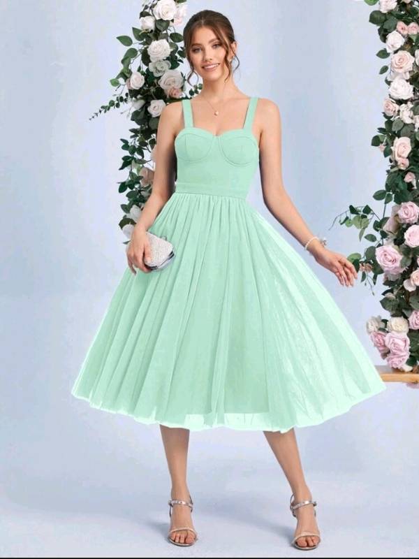 Vestido verde menta corto de tul