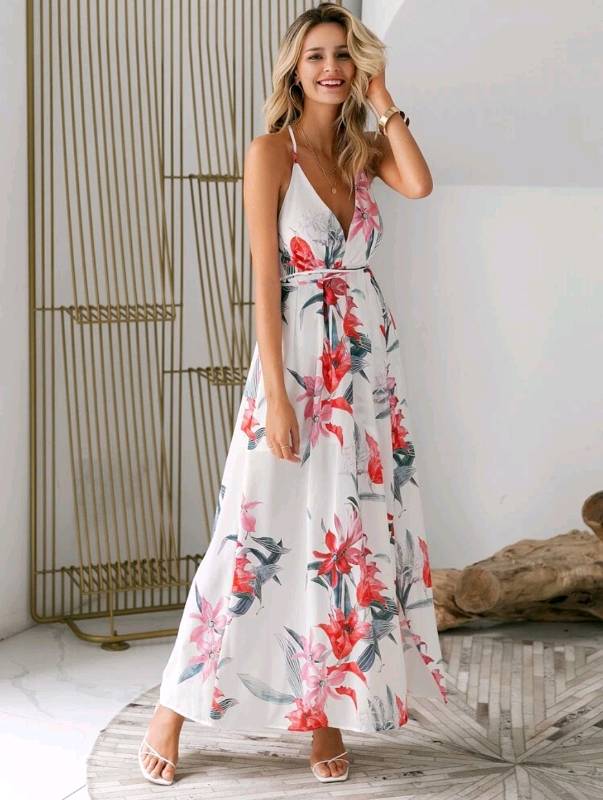 Vestido estampado floral blanco con espalda descubierta  