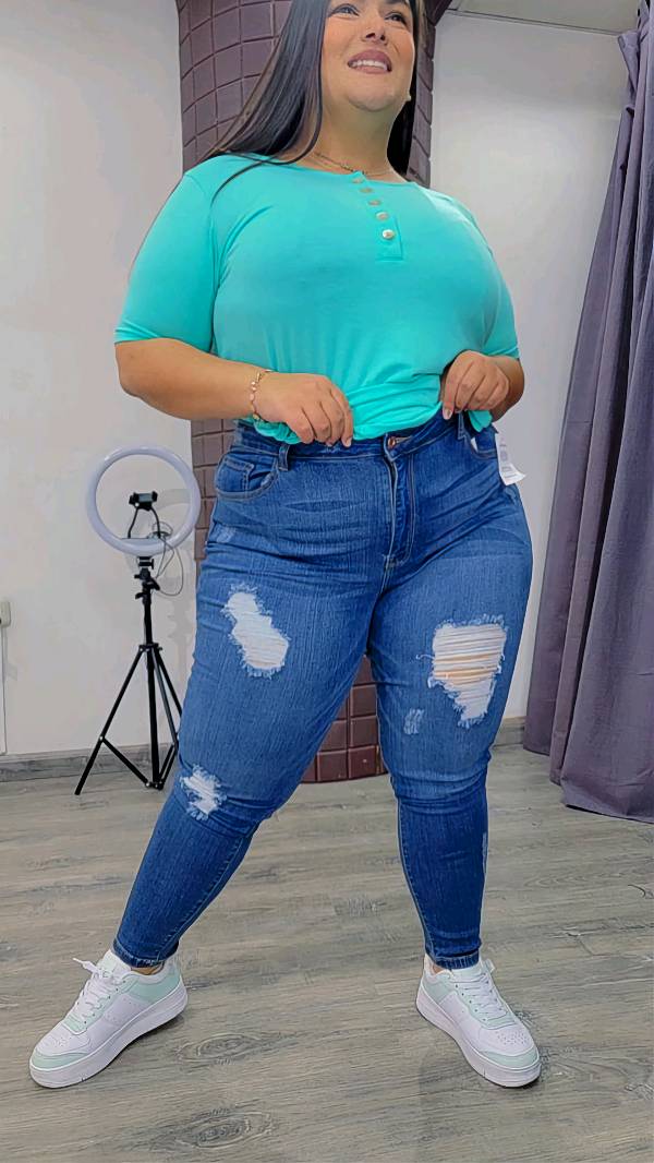 2118 - Jeans ripped Medium 