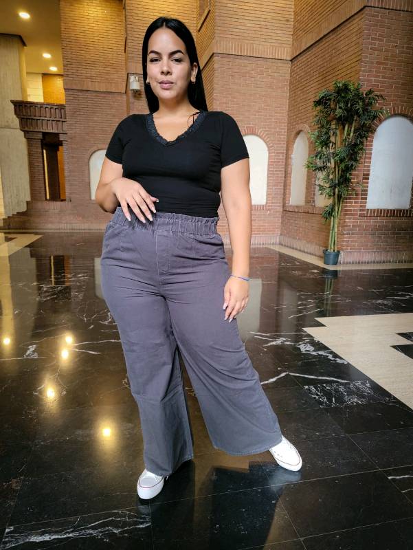 1110 - Pants Culotte  Gris bota ancha pretina de liga gris 