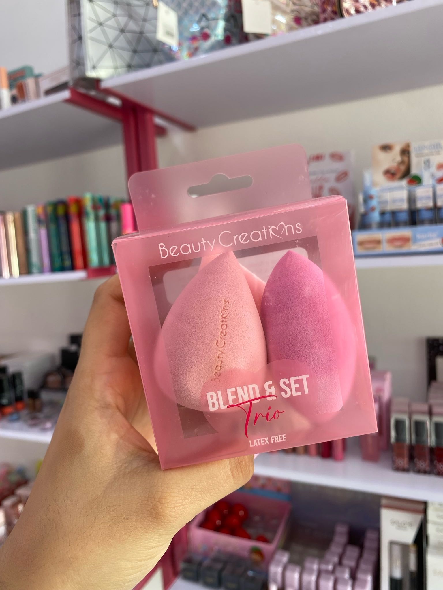 Kit beauty blender y borla beauty creations