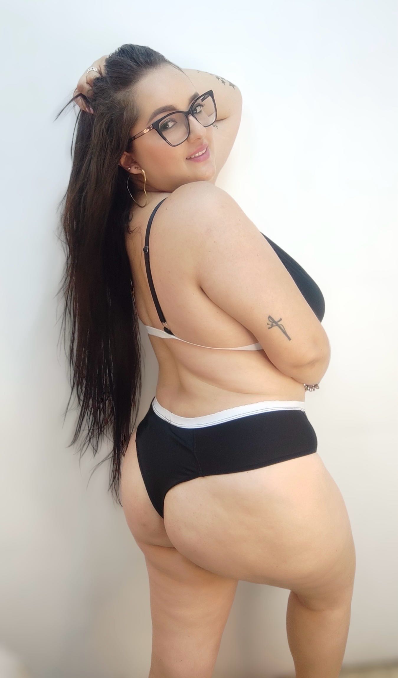 Hermoso conjunto sin varilla ni copa 😍