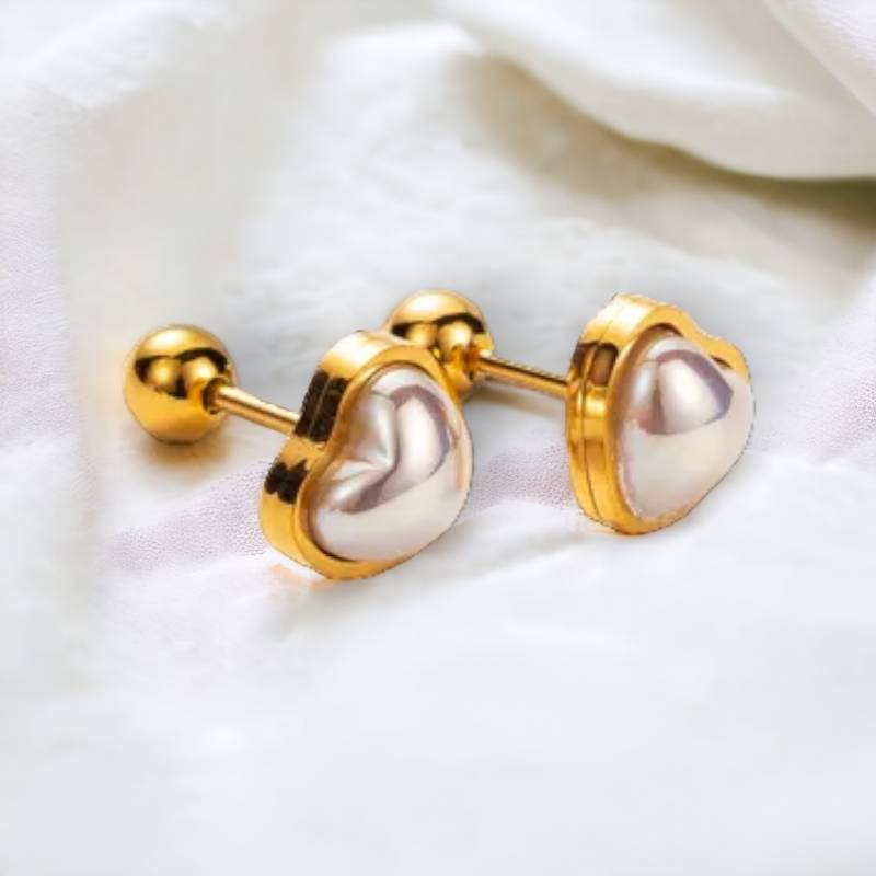 Aretes perlas corazón oro