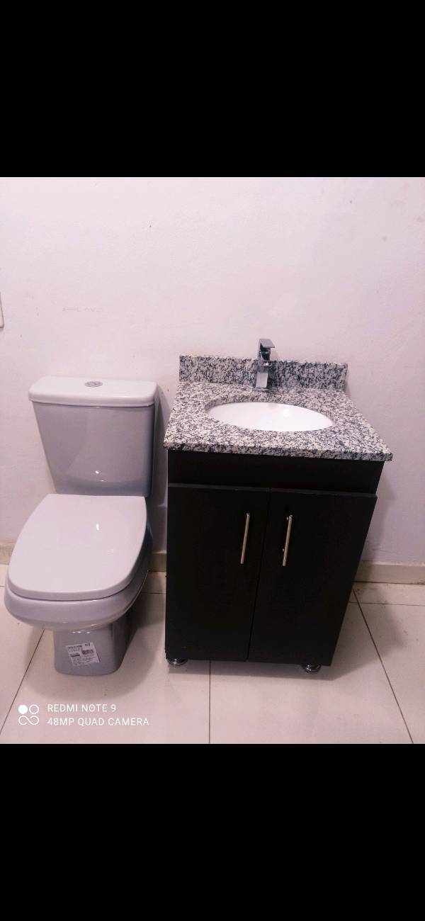 Combo muebles de baño más Inodoro y cisterna baja cuadrado 