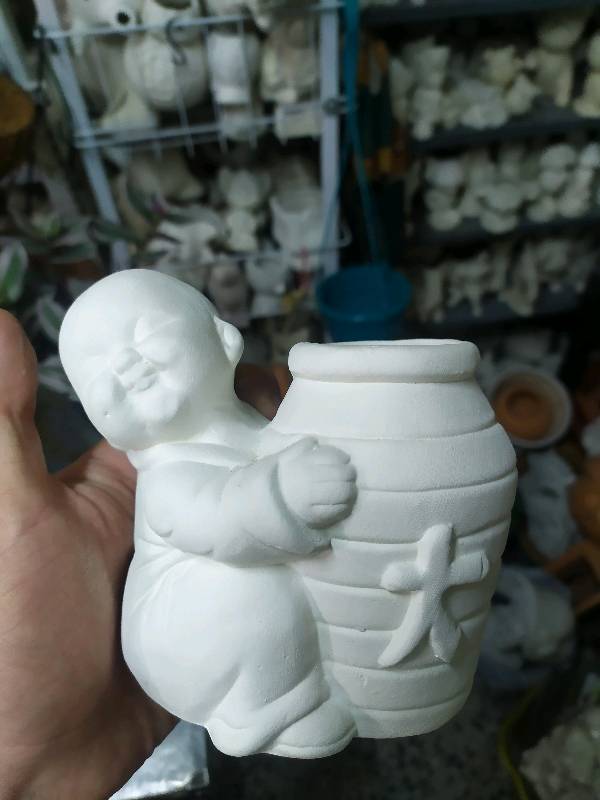 potter's_wheel, vase, soap_dispenser