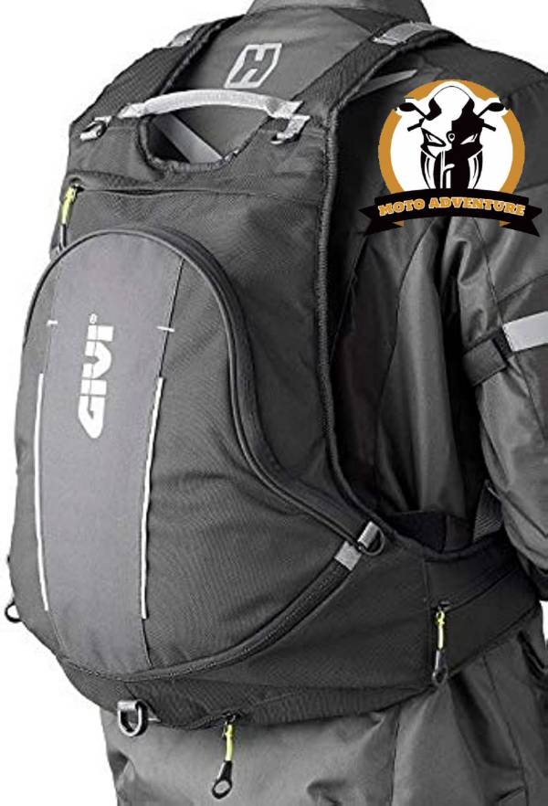 MOCHILA GIVI CON PORTA CASCO ORGINAL.