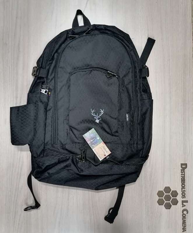 backpack, mailbag, sleeping_bag
