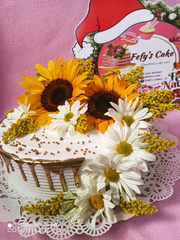 Torta de girasoles naturales en Maracay