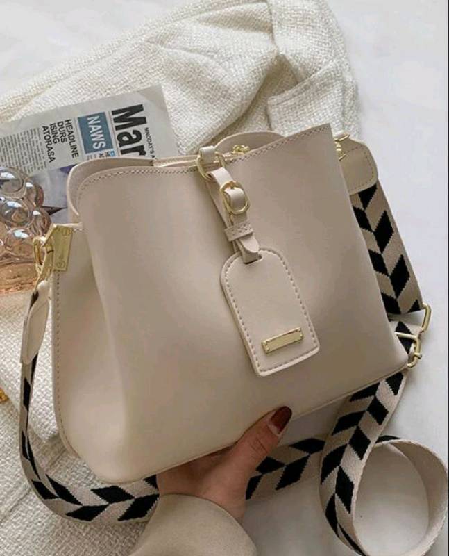 Bolso may blanco doble correa✨