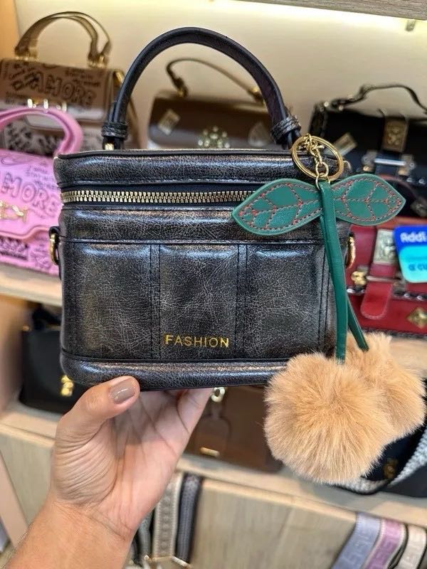 Mini baúl cherry negro✨