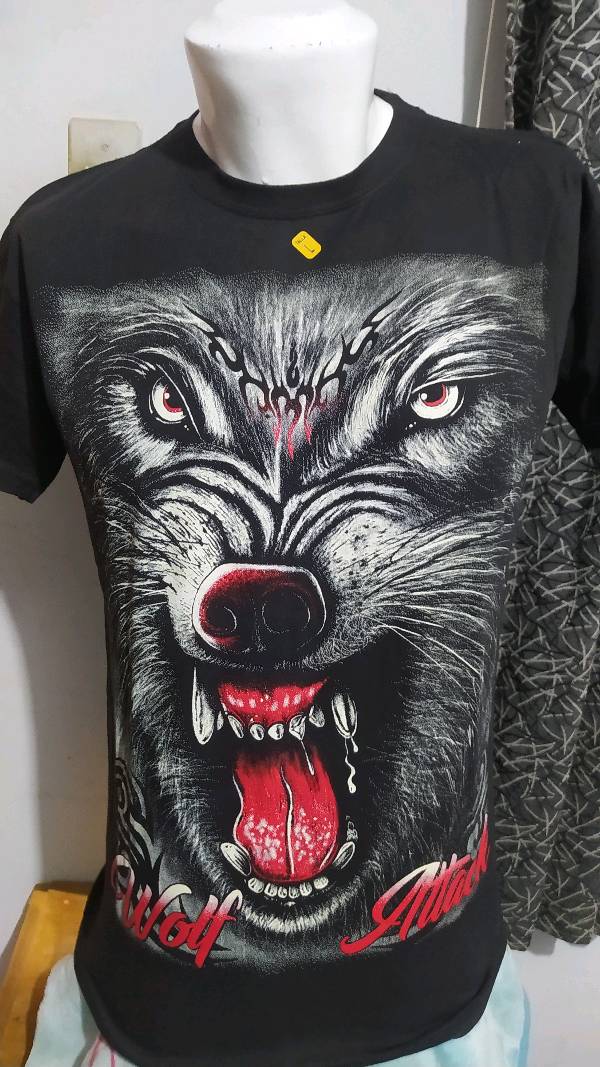 Poleras perros y lobos en La Paz