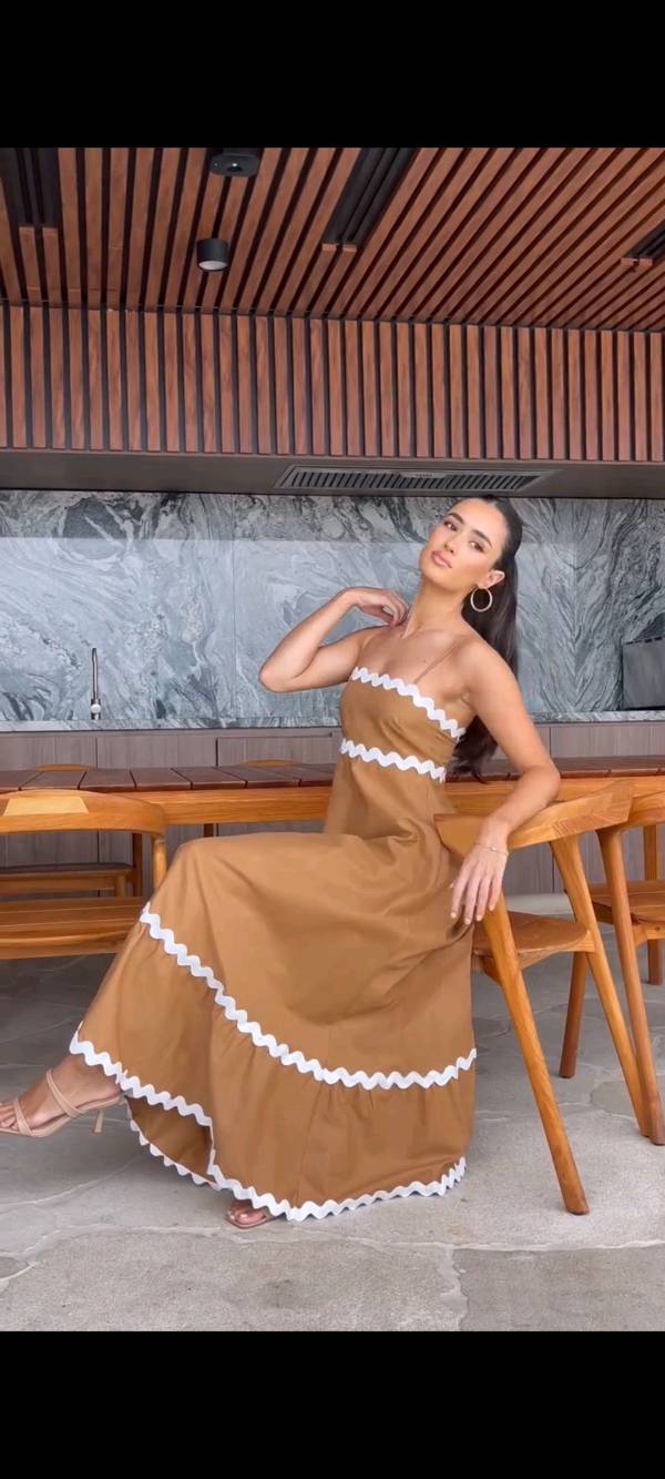 vestido bordado