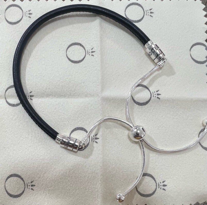 Pulsera en cuero y plata ley 925