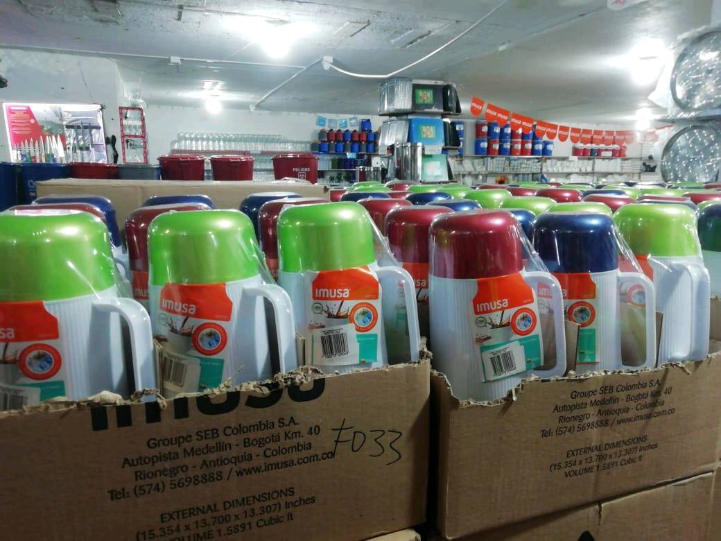 water_jug, water_bottle, carton
