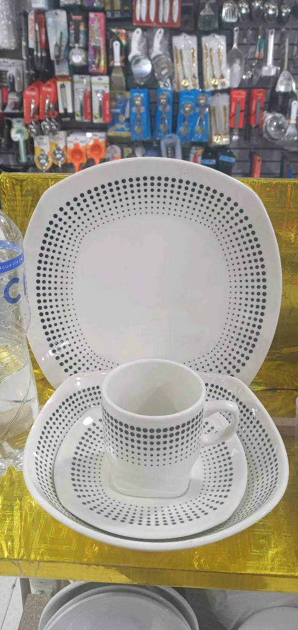 strainer, plate_rack, mixing_bowl