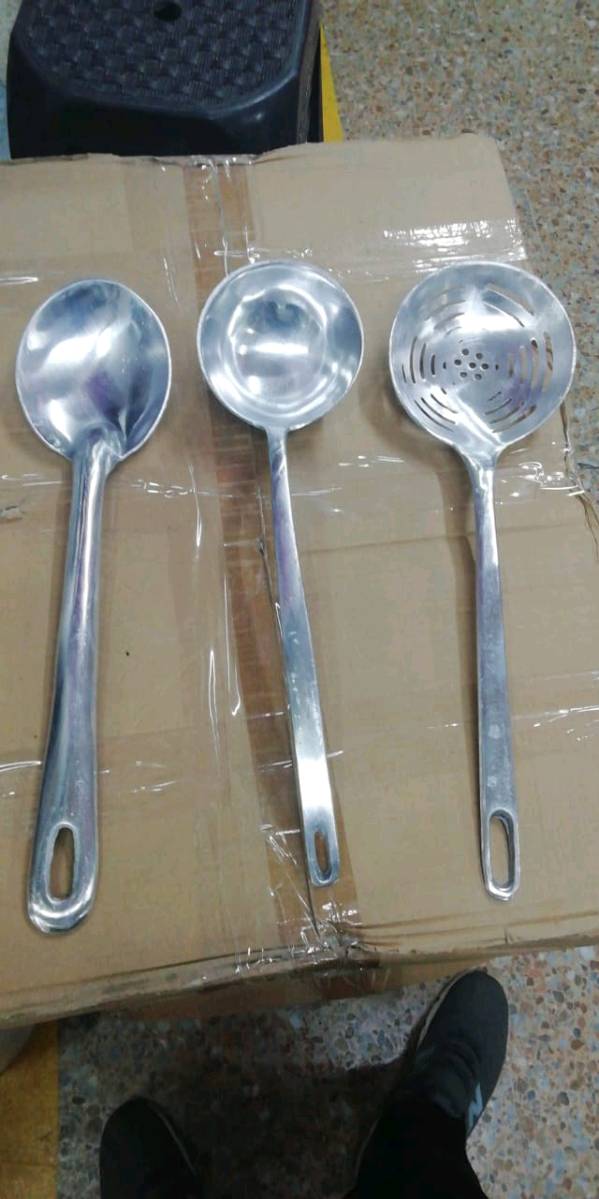 ladle, spatula, measuring_cup