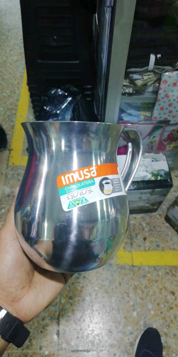 pitcher, water_jug, coffee_mug