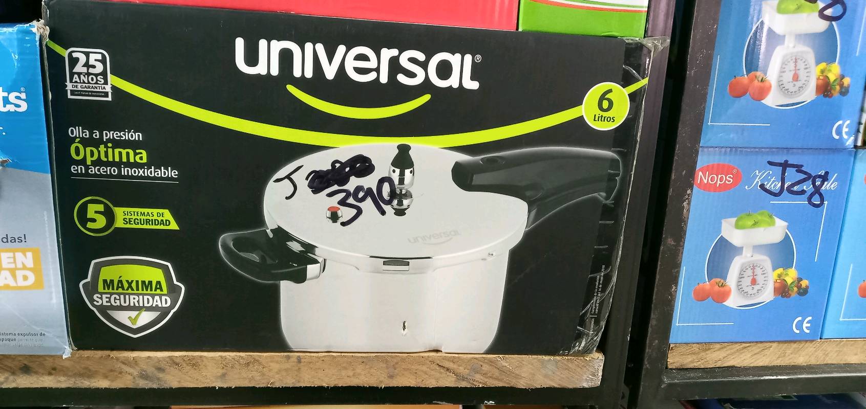 ashcan, Crock_Pot, vending_machine