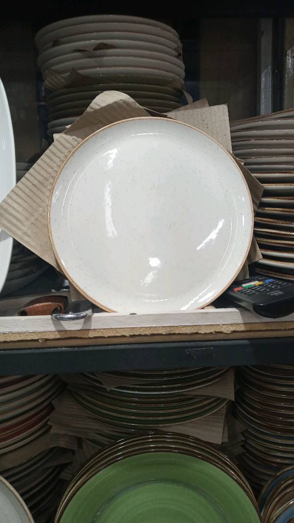 plate_rack, mixing_bowl, soup_bowl