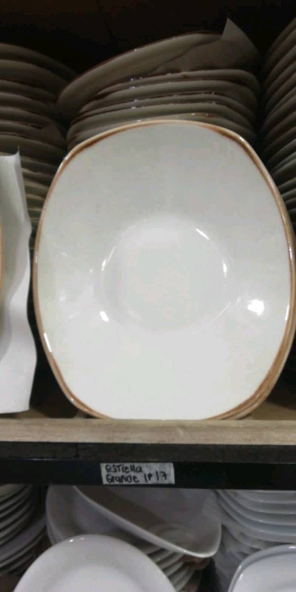 plate_rack, soup_bowl, plate