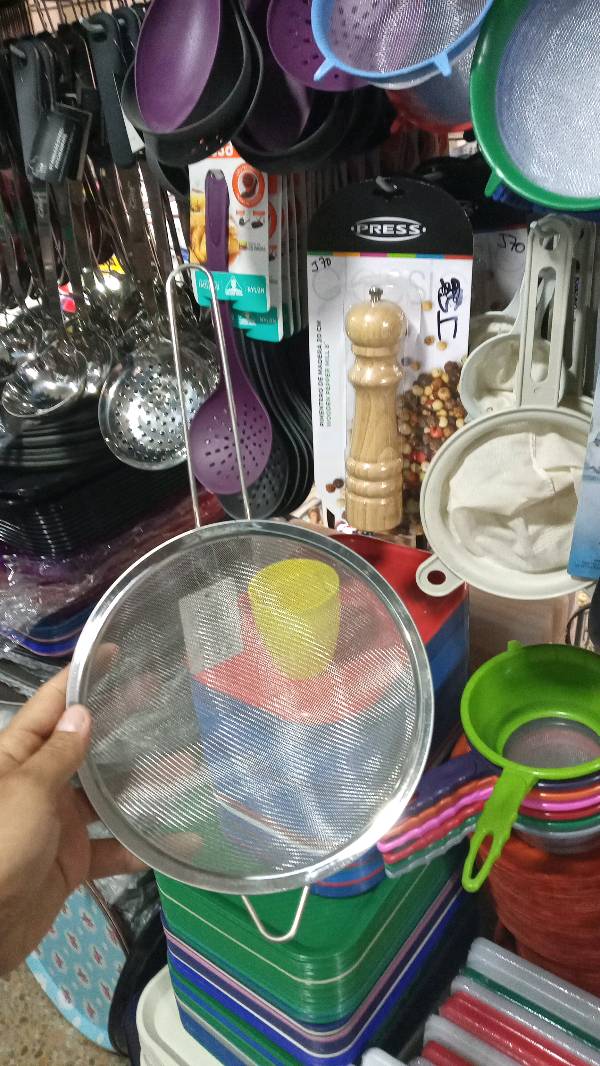 strainer, ladle, Petri_dish