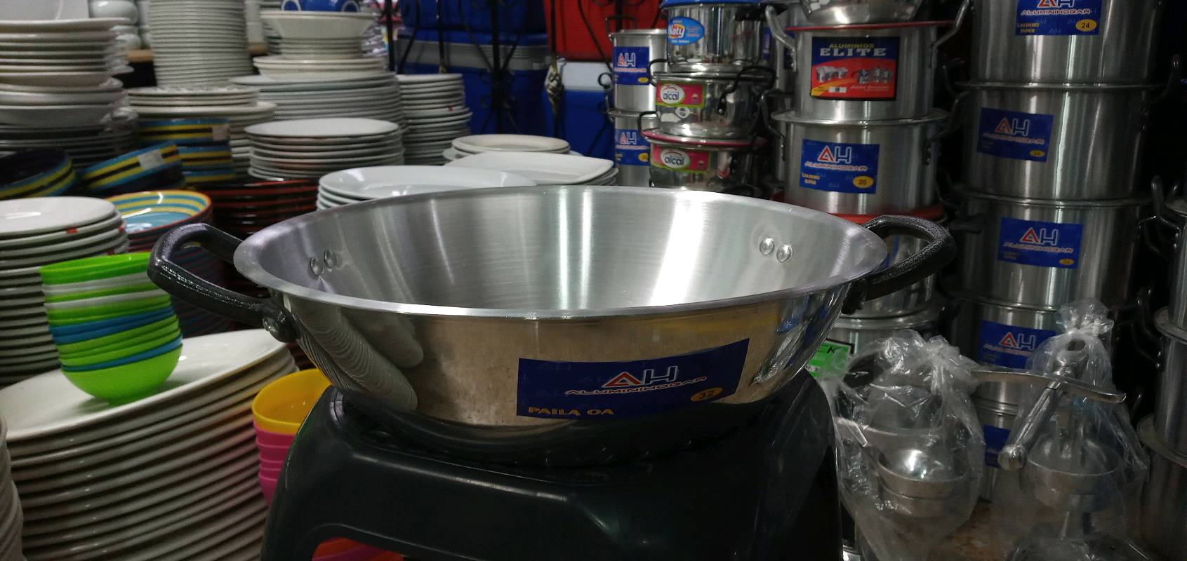 wok, mixing_bowl, bucket