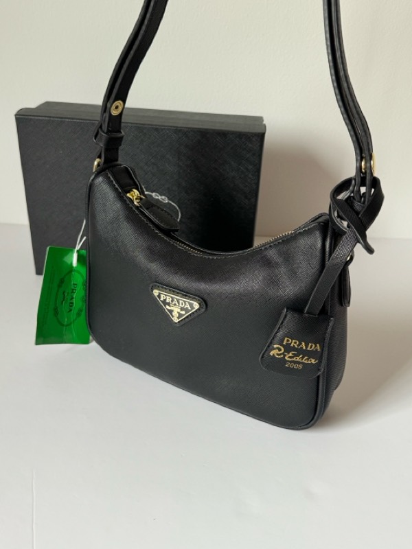 Prada Baguette Negro