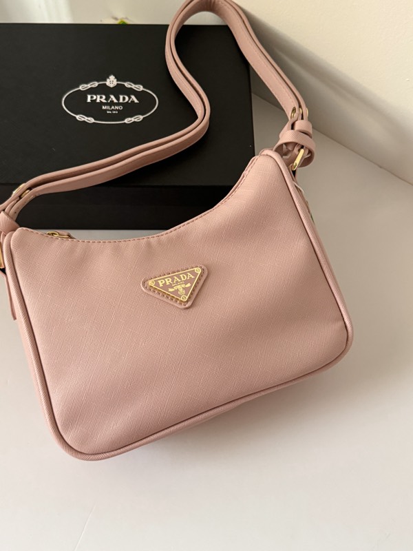 Prada Baguette Rosa 