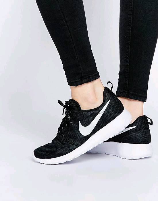 Zapatos Nike de mujer Negros en Guayaquil