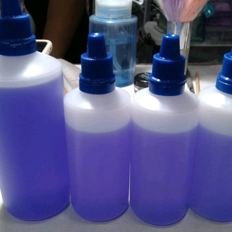 water_bottle, hair_spray, lotion