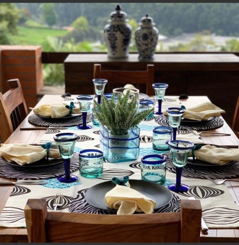 dining_table, restaurant, altar